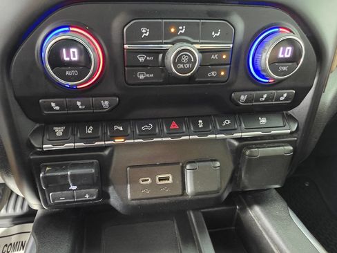 Used 2021 Chevrolet Silverado 3500 High Country AWD/4WD image 22