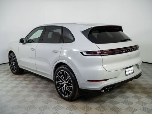 New 2026 Porsche Cayenne AWD/4WD image 3