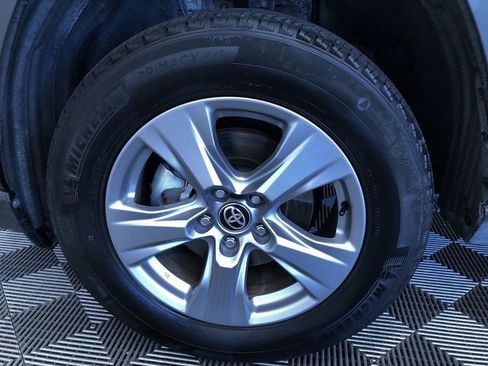 Certified 2025 Toyota RAV4 XLE AWD/4WD image 16
