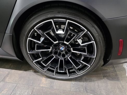 Used 2025 BMW M5 Touring image 14