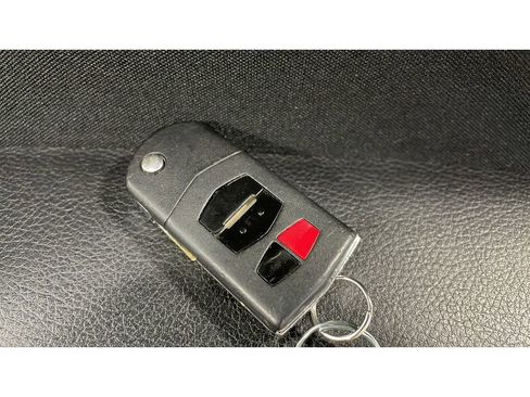 Used 2010 MAZDA MAZDA3 i Touring image 19