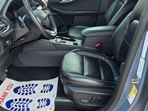 Used 2024 Ford Escape Platinum AWD/4WD image 9