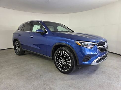 New 2026 Mercedes-Benz GLC 300 image 1