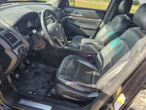 Used 2016 Ford Explorer Limited AWD/4WD image 6