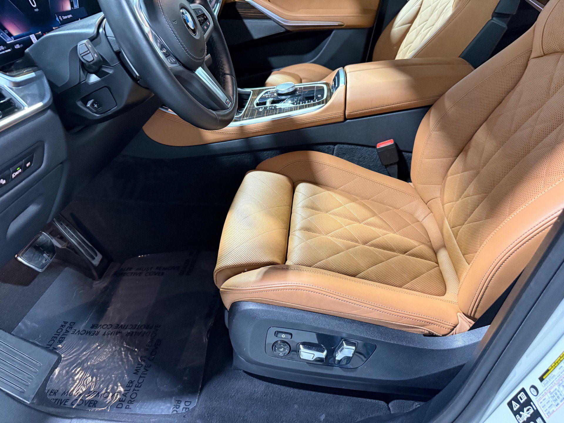 Used 2026 BMW X5 xDrive40i w/ M Sport Package AWD/4WD image 25