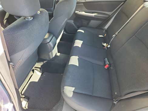Used 2016 Subaru Impreza 2.0i Premium image 11
