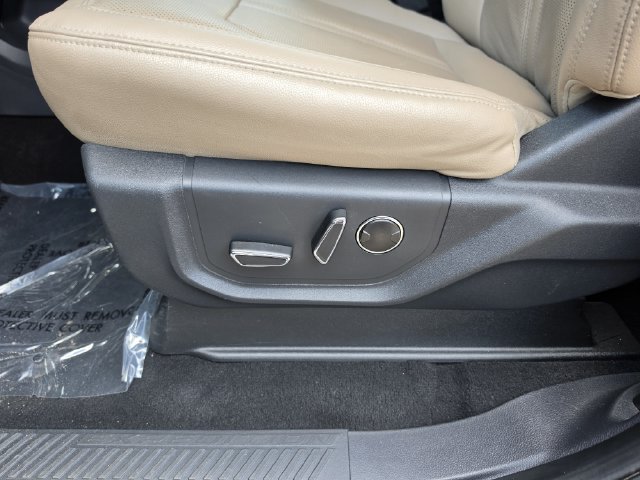 Used 2024 Ford Expedition Max Limited RWD image 18