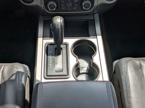 Used 2016 Ford Expedition EL XLT w/ Equipment Group 202A RWD image 21