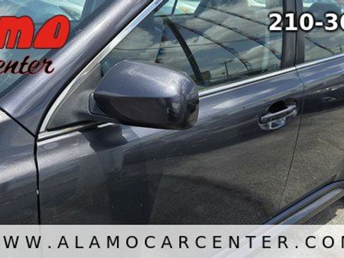 Used 2012 Subaru Legacy 2.5i Limited w/ Illumination Pkg 2 AWD/4WD image 8