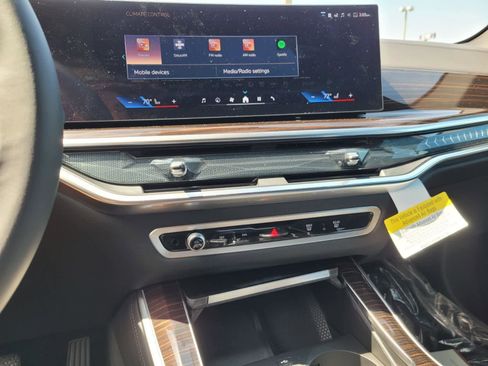 New 2026 BMW X5 xDrive40i w/ Parking Assistance Package image 7