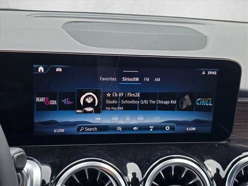 Used 2026 Mercedes-Benz GLB 250 image 11