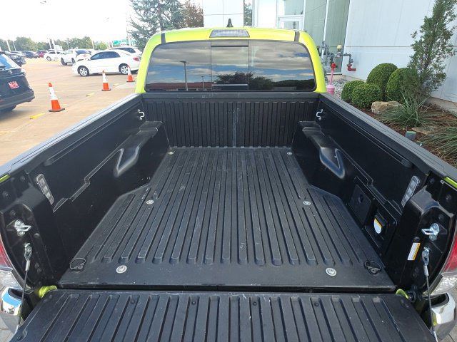 Used 2023 Toyota Tacoma TRD Off-Road AWD/4WD image 30