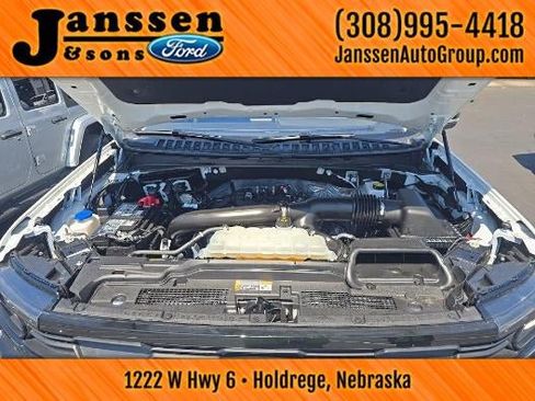 Used 2025 Ford Expedition Active AWD/4WD image 7