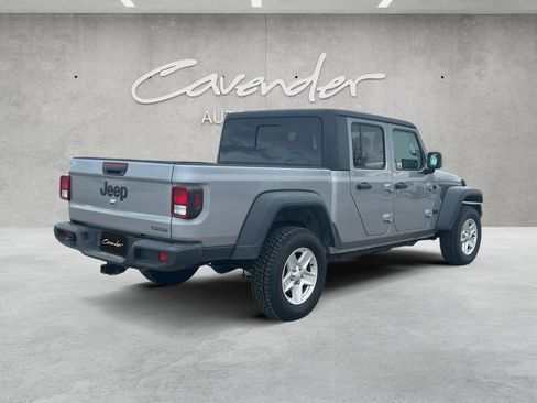 Used 2020 Jeep Gladiator Sport w/ Quick Order Package 24S image 16