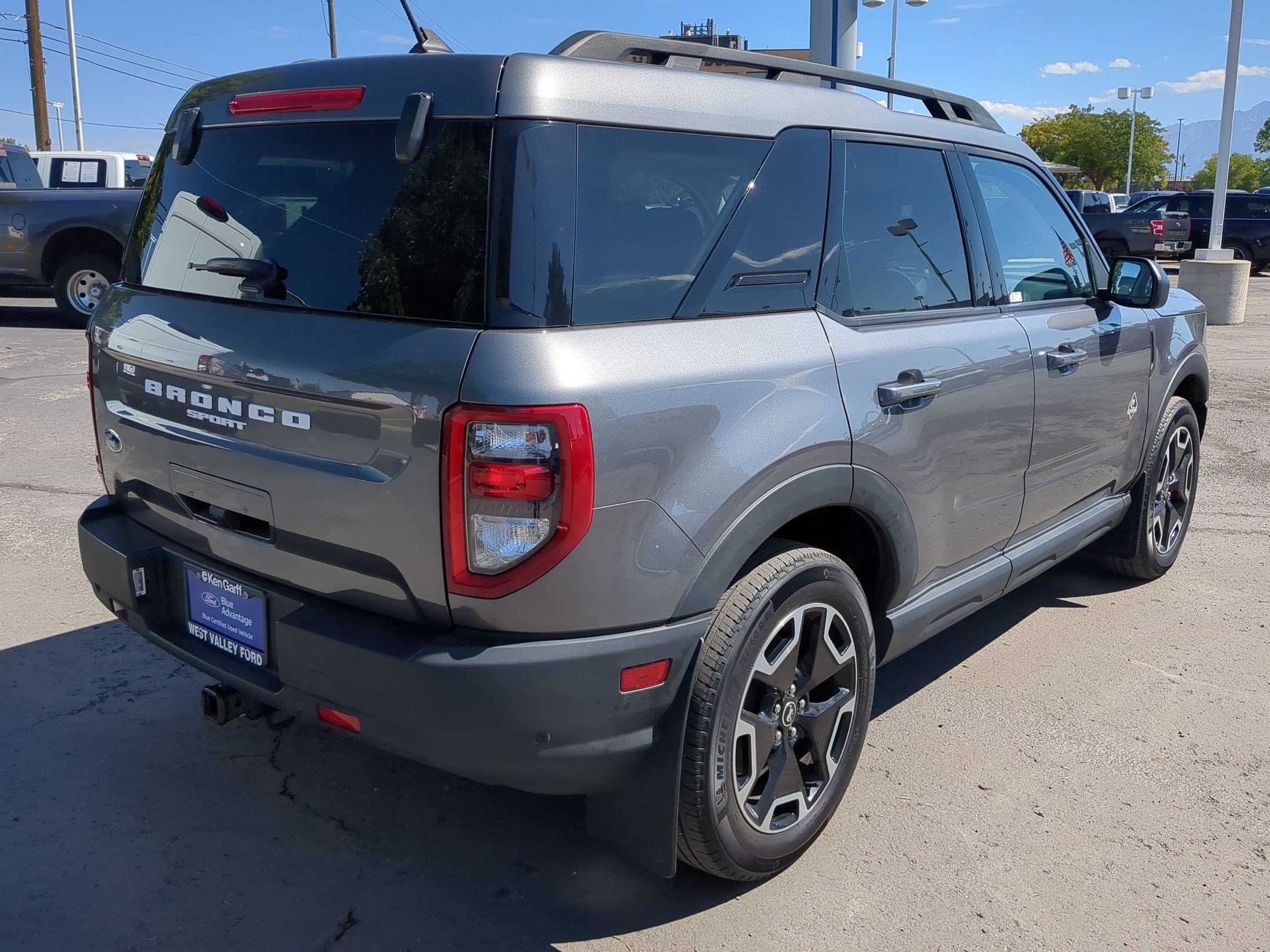 Certified 2023 Ford Bronco Sport Outer Banks w/ Tech Package AWD/4WD image 3