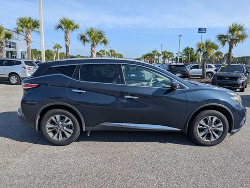 Used 2018 Nissan Murano SL w/ Moonroof Package AWD/4WD image 3