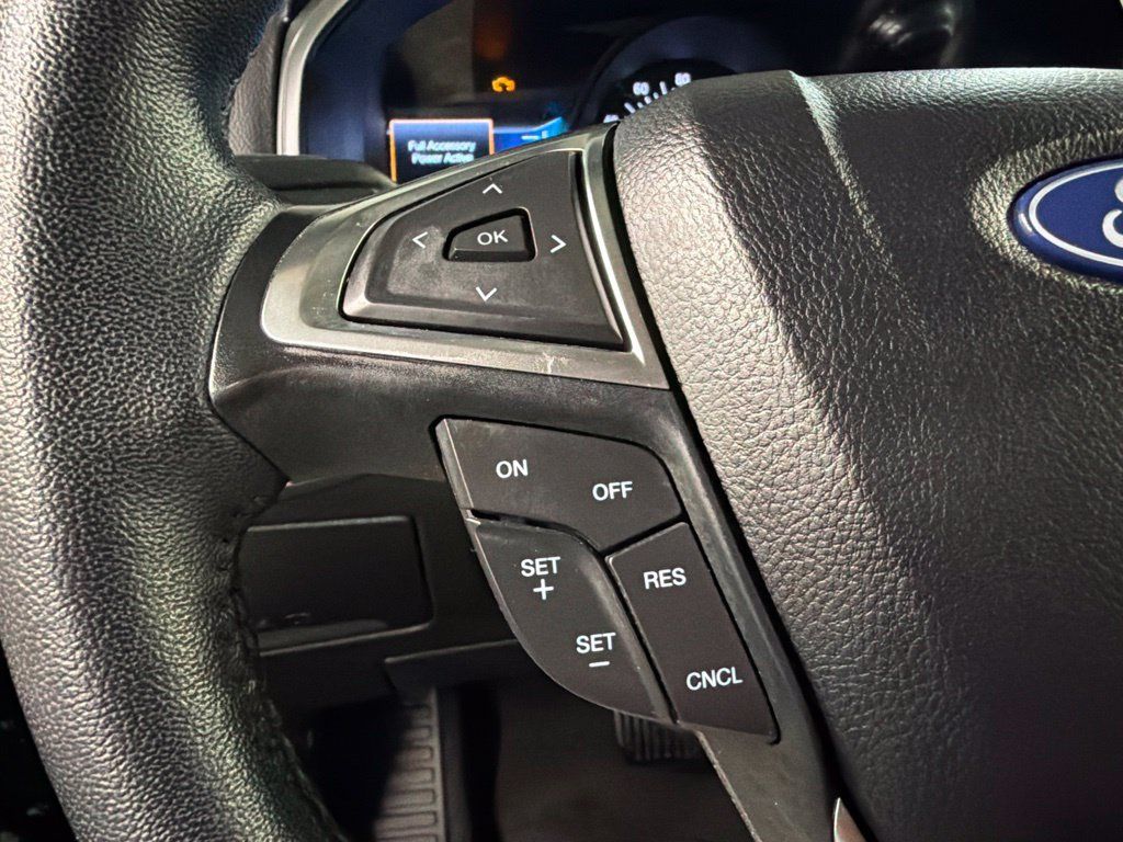 Certified 2024 Ford Edge SEL w/ Convenience Package AWD/4WD image 17
