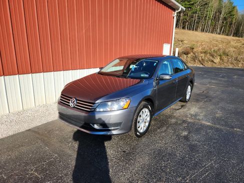 Used 2015 Volkswagen Passat 1.8T Wolfsburg Edition image 14