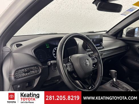 Used 2023 Honda HR-V Sport image 12