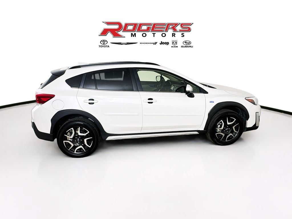 Used 2023 Subaru Crosstrek Hybrid w/ Moonroof Package w/Navigation AWD/4WD image 9