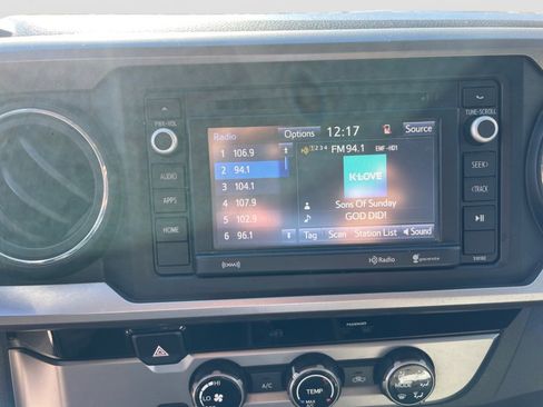 Used 2016 Toyota Tacoma SR5 image 20