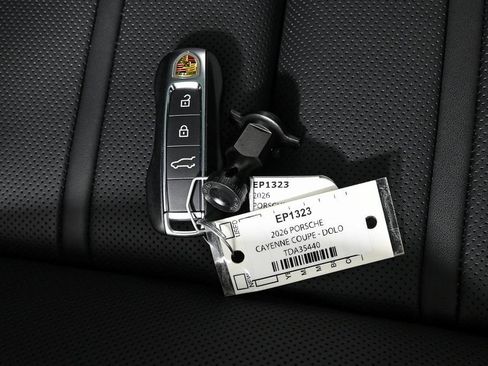 Certified 2026 Porsche Cayenne Coupe AWD/4WD image 27