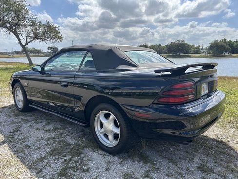 Used 1994 Ford Mustang GT image 15