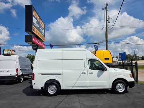 Used 2020 Nissan NV 2500 S RWD image 3
