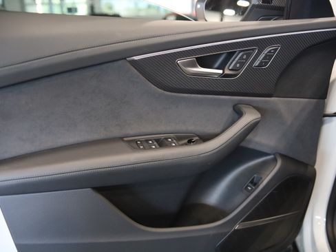 Used 2024 Audi RS Q8 AWD/4WD image 14