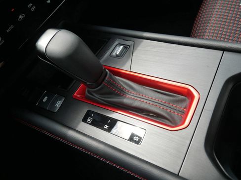 New 2025 Nissan Kicks SR image 9