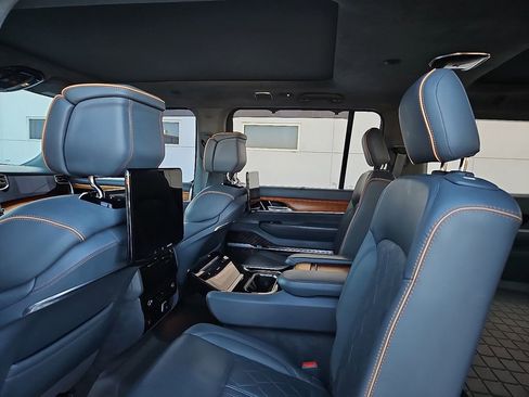 Used 2022 Jeep Grand Wagoneer Series III w/ Rear Seat Video Group 1 image 16