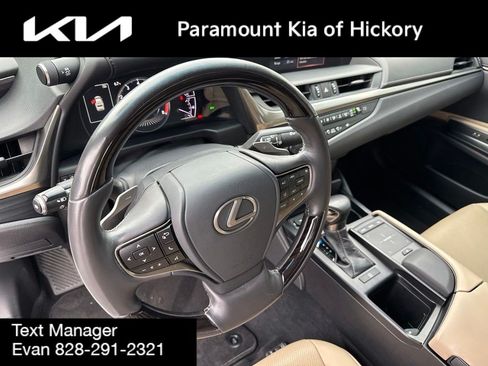 Used 2020 Lexus ES 350 w/ Premium Package FWD image 21