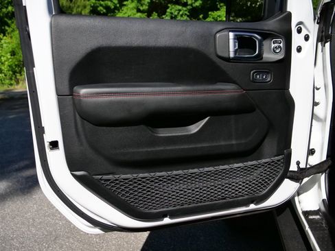 Used 2019 Jeep Wrangler Unlimited Rubicon AWD/4WD image 24