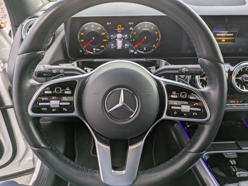 Certified 2023 Mercedes-Benz GLA 250 4MATIC image 17