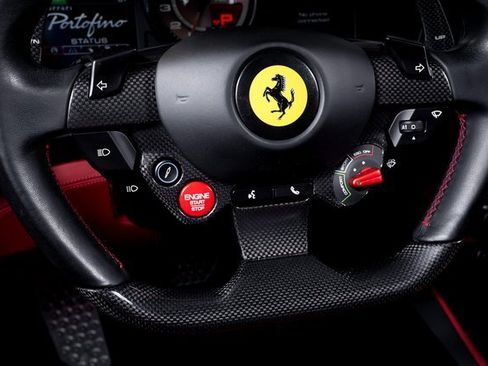 Certified 2020 Ferrari Portofino image 35