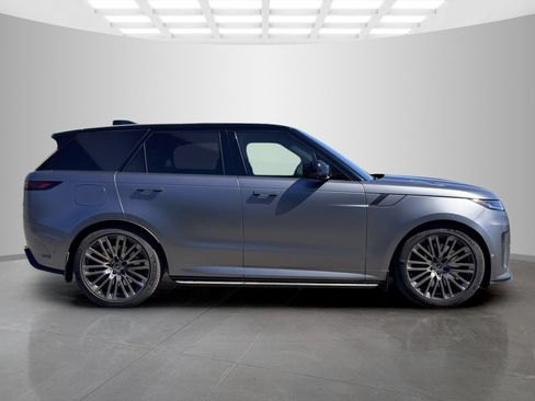 Used 2025 Land Rover Range Rover Sport SV Edition Two AWD/4WD image 4