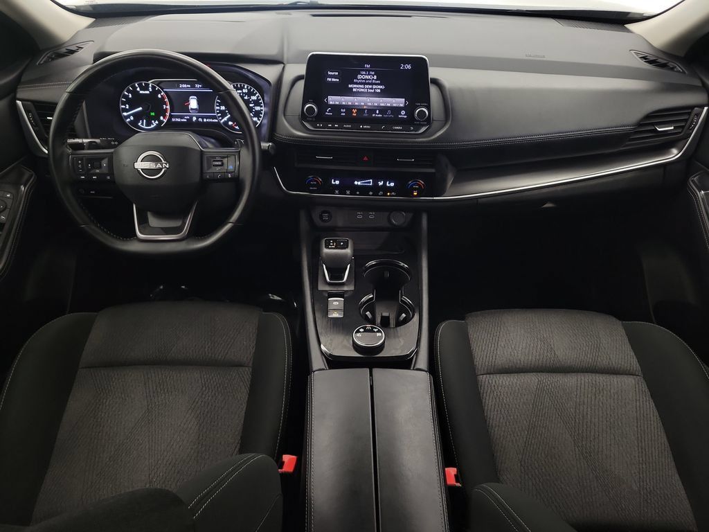 Used 2025 Nissan Rogue SV AWD/4WD image 12