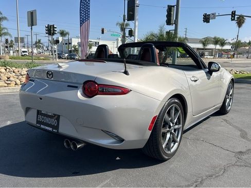 Used 2023 MAZDA MX-5 Miata Grand Touring image 8