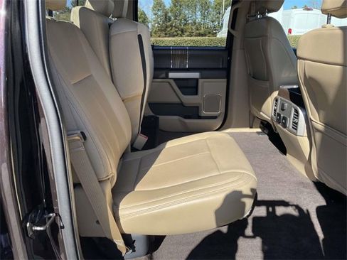 Used 2018 Ford F150 Lariat image 28