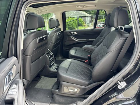 Certified 2023 BMW X7 xDrive40i w/ Premium Package image 16