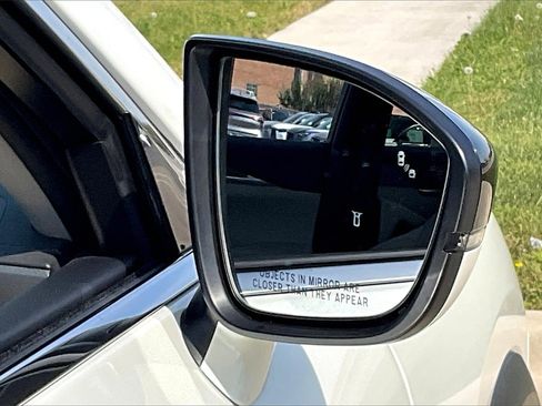 Certified 2025 INFINITI QX60 Luxe image 25