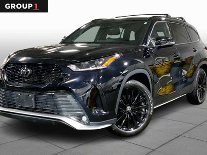 Used 2023 Toyota Highlander XSE