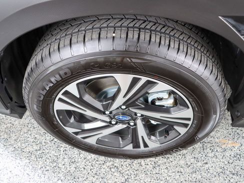 Used 2024 Subaru Crosstrek 2.0i Premium image 11