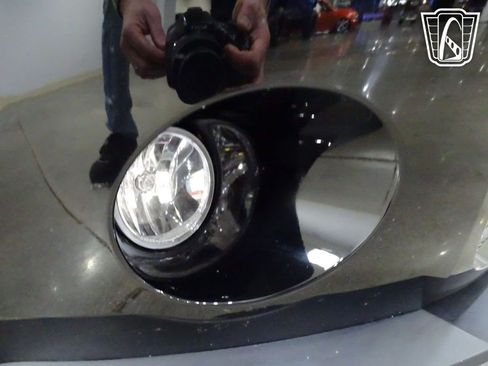 Used 2010 Ford Mustang Shelby GT500 image 17