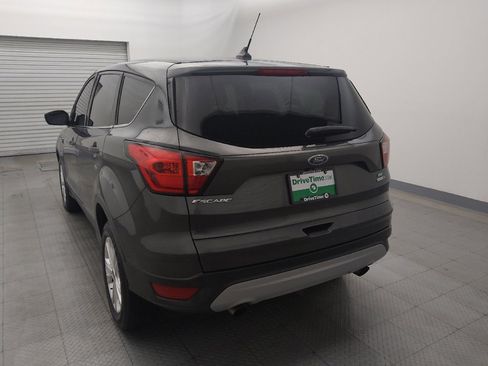 Used 2019 Ford Escape SE AWD/4WD image 6