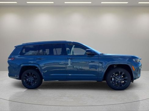 New 2026 Jeep Grand Cherokee L Limited image 2