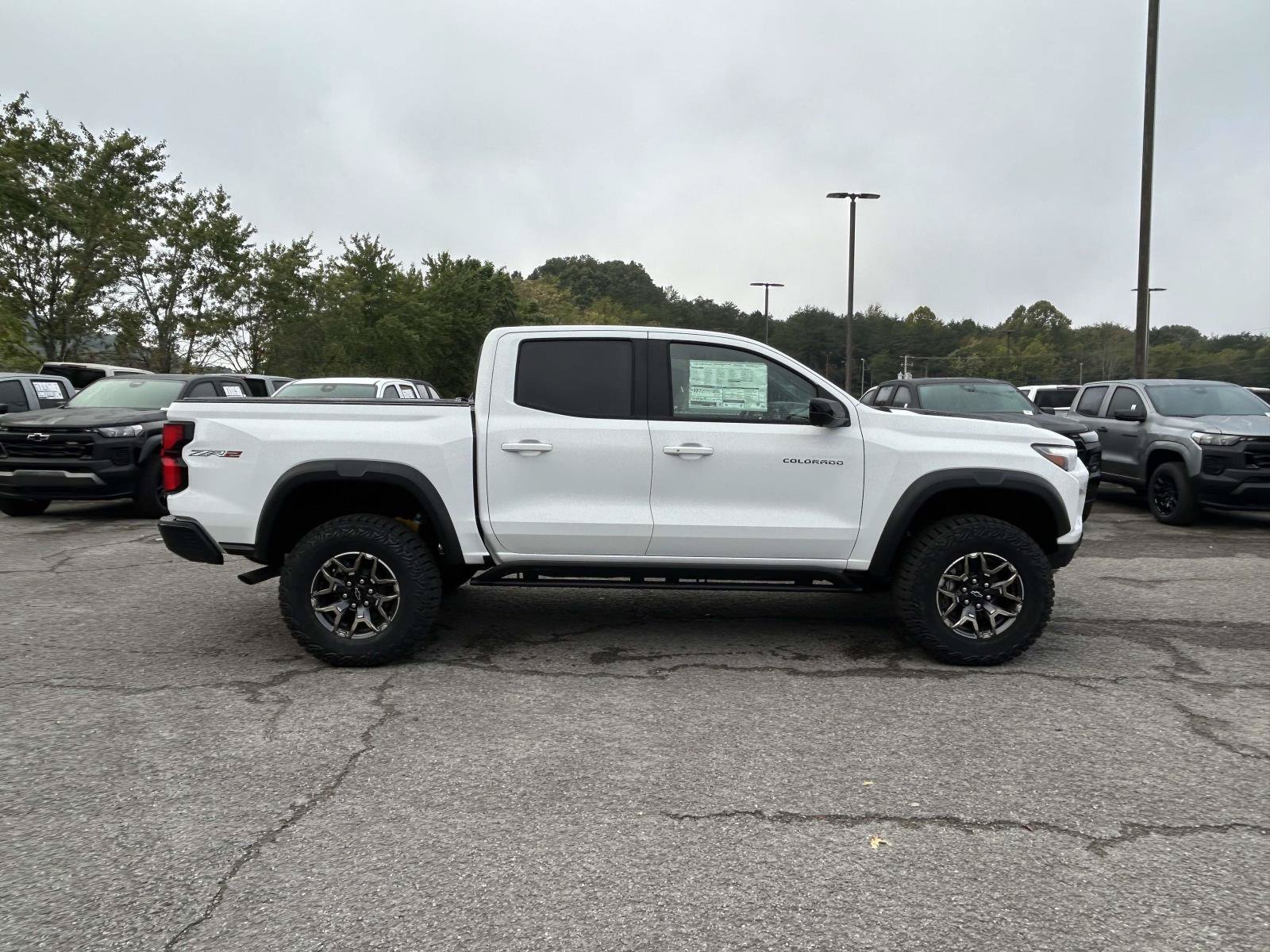 New 2026 Chevrolet Colorado ZR2 w/ Technology Package AWD/4WD image 8