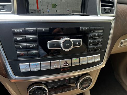 Used 2015 Mercedes-Benz GL 450 4MATIC image 44