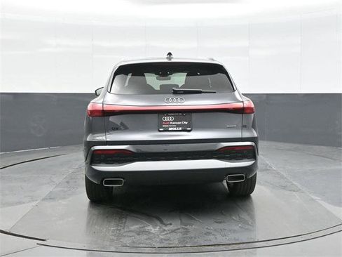 New 2025 Audi Q5 Prestige image 6