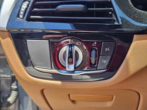 Used 2020 BMW 530i w/ Premium Package RWD image 36